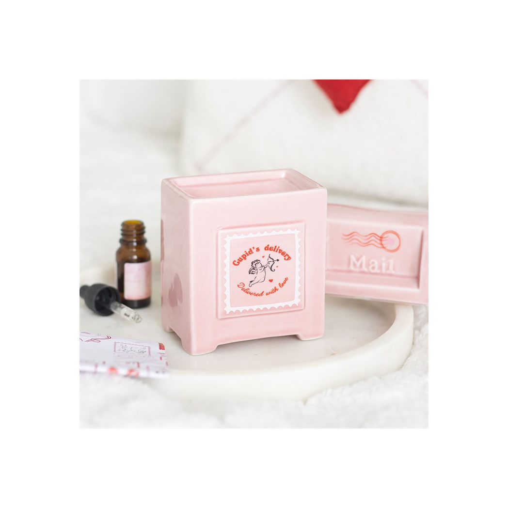 Cupid's Delivery Valentine Postbox Oil Burner